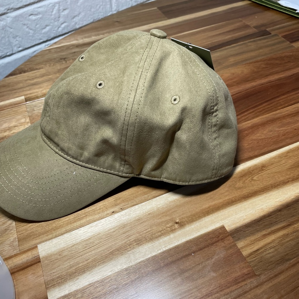GOODFELLOW  Mens Khaki Faux Suede Lightweight Adjustable Strap Back Ball Cap Hat